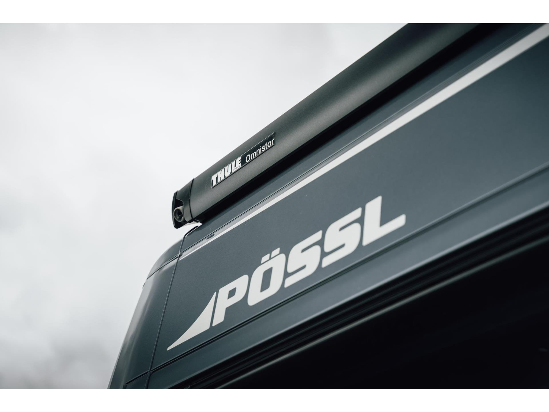 Pössl 2024 Roadcruiser Wegdraaibare fietsendrager 80KG Elegance Euro 6 2024 Buscamper 43929337-10.jpg | Puur Vrijheid