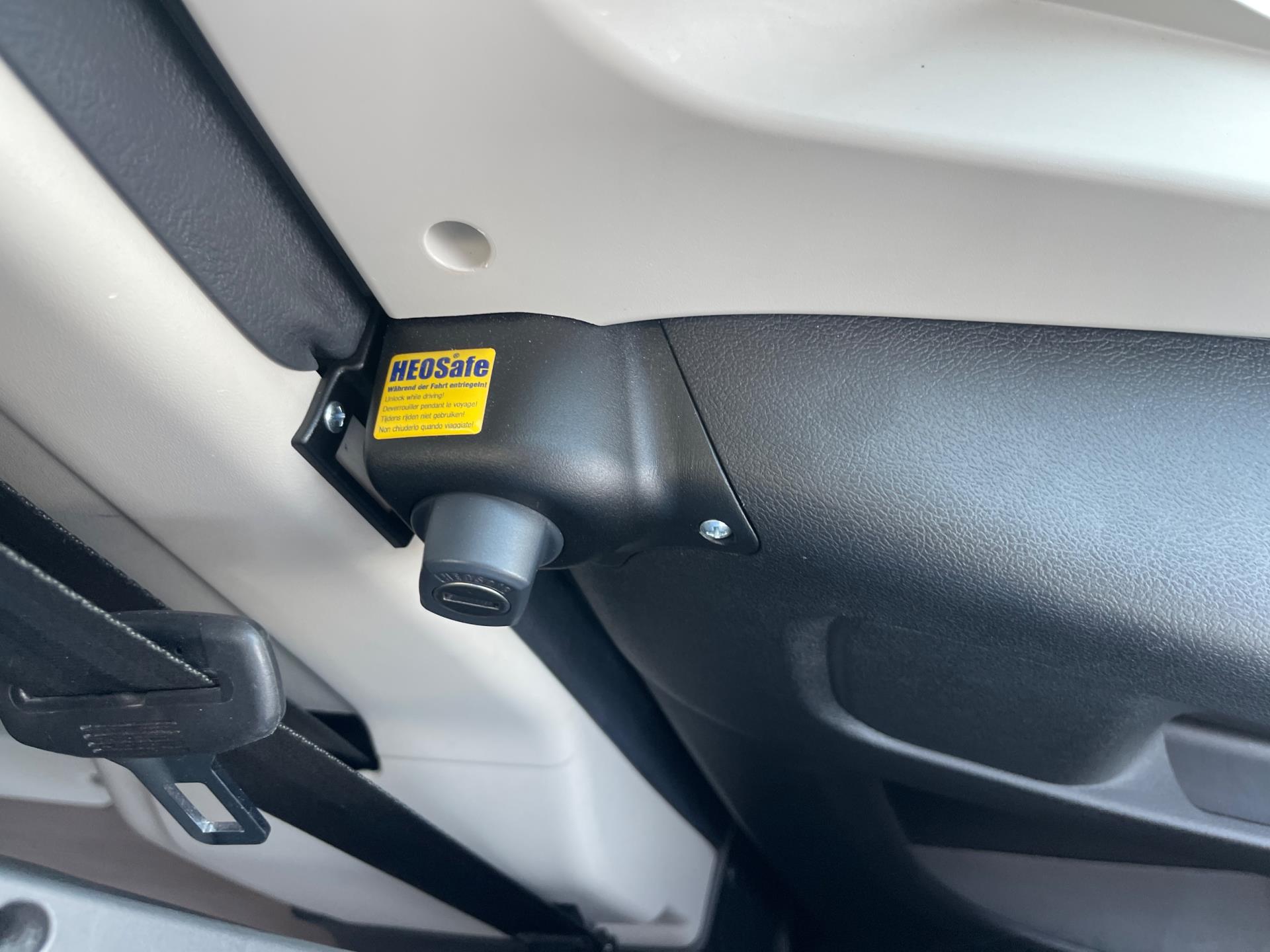 Adria Twin Supreme Plus 640 SLB Twin Supreme Plus 640 SLB 9-traps Automaat (Ducato 8) 46854204-21.jpg | Puur Vrijheid