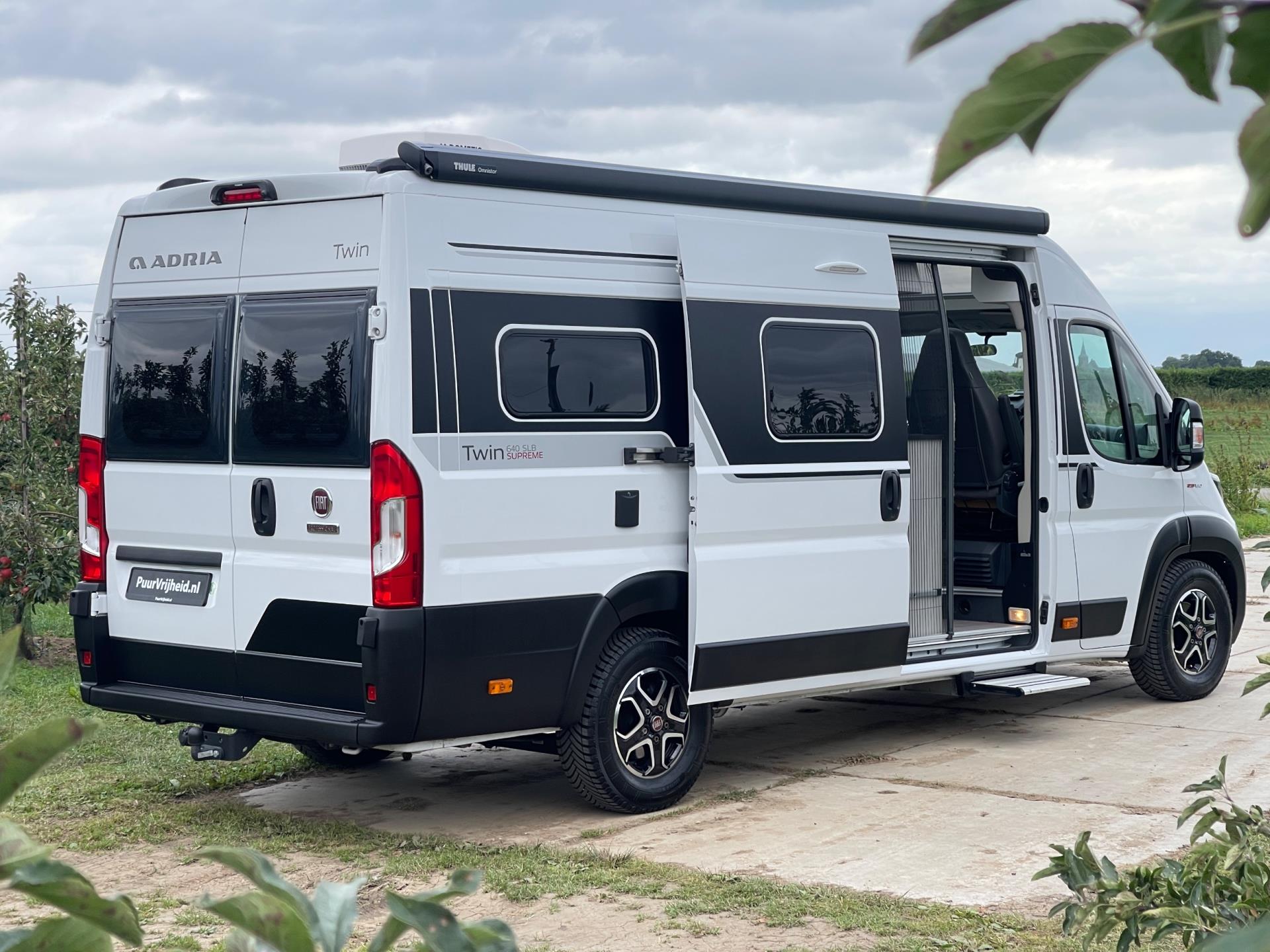 Adria Twin Plus Supreme 640 SLB Twin Plus Supreme 640 SLB 9-Traps Airco Camperdeel 47382118-2.jpg | Puur Vrijheid