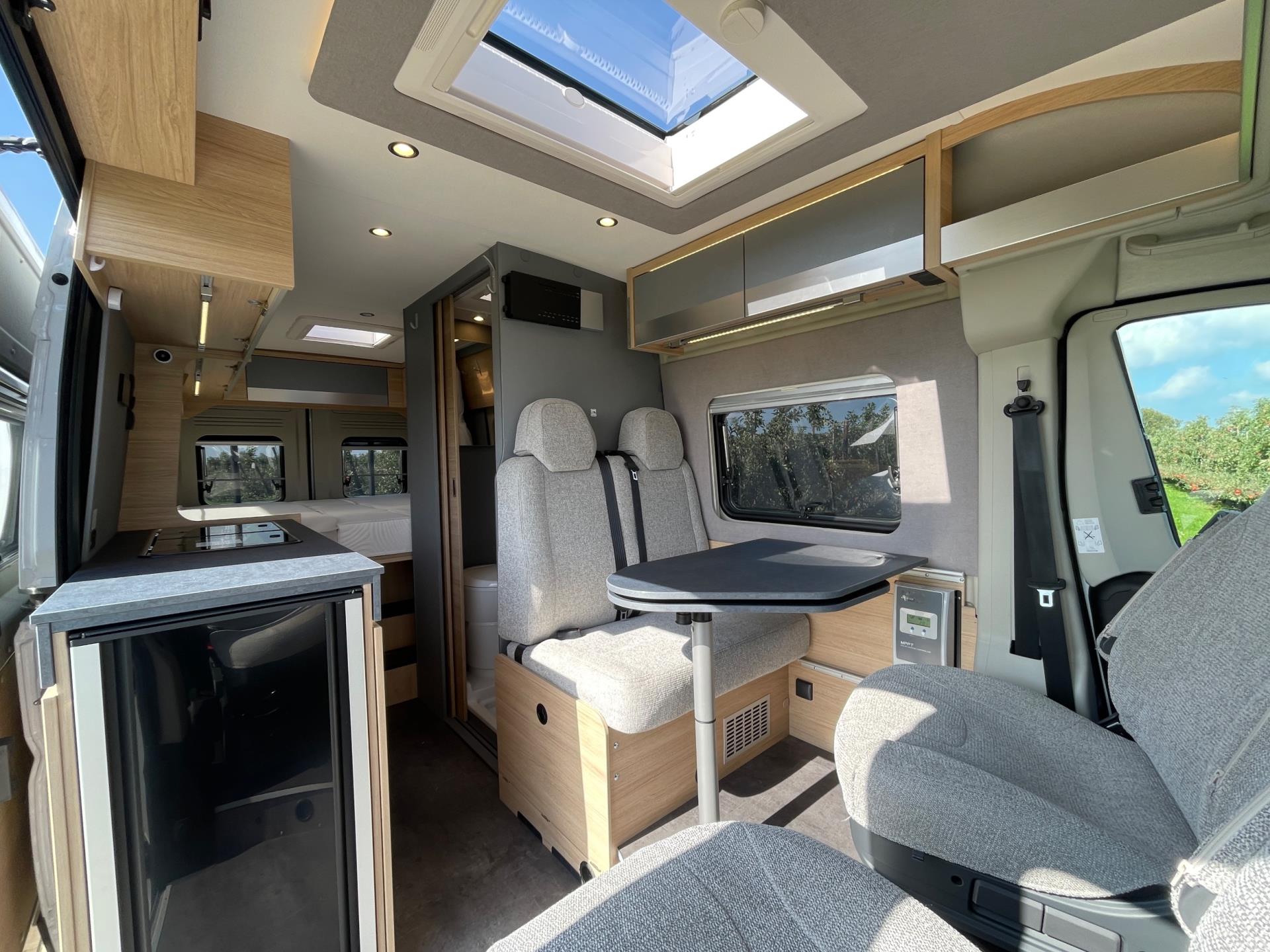 Pössl Trenta 640 Trenta 640 9-Traps Automaat 3x Solar/Omvormer/Zeer Compleet 47514110-1.jpg | Puur Vrijheid