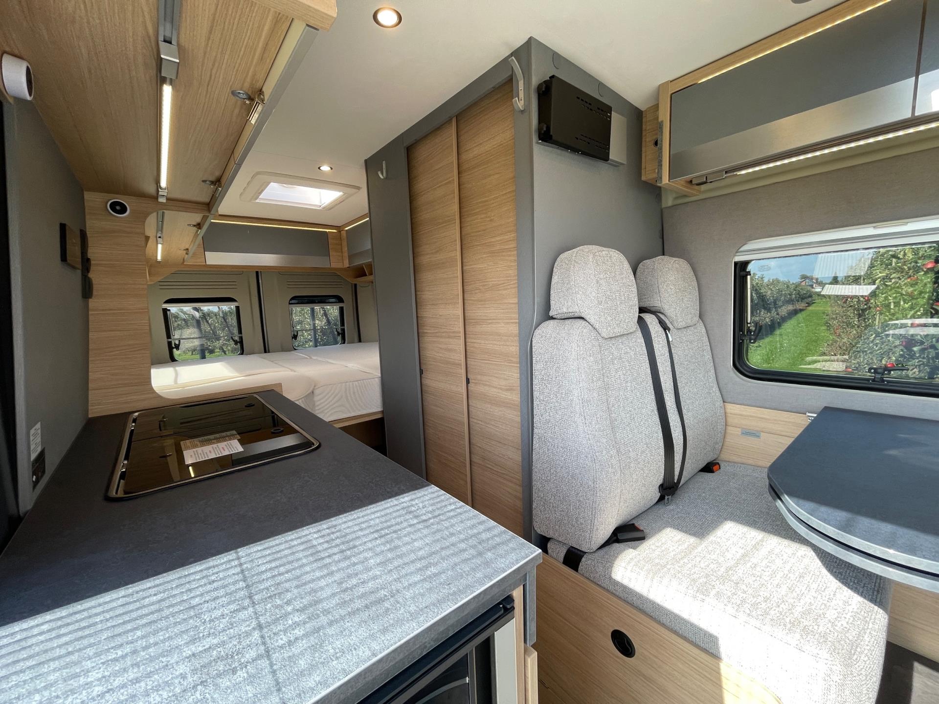 Pössl Trenta 640 Trenta 640 9-Traps Automaat 3x Solar/Omvormer/Zeer Compleet 47514110-14.jpg | Puur Vrijheid