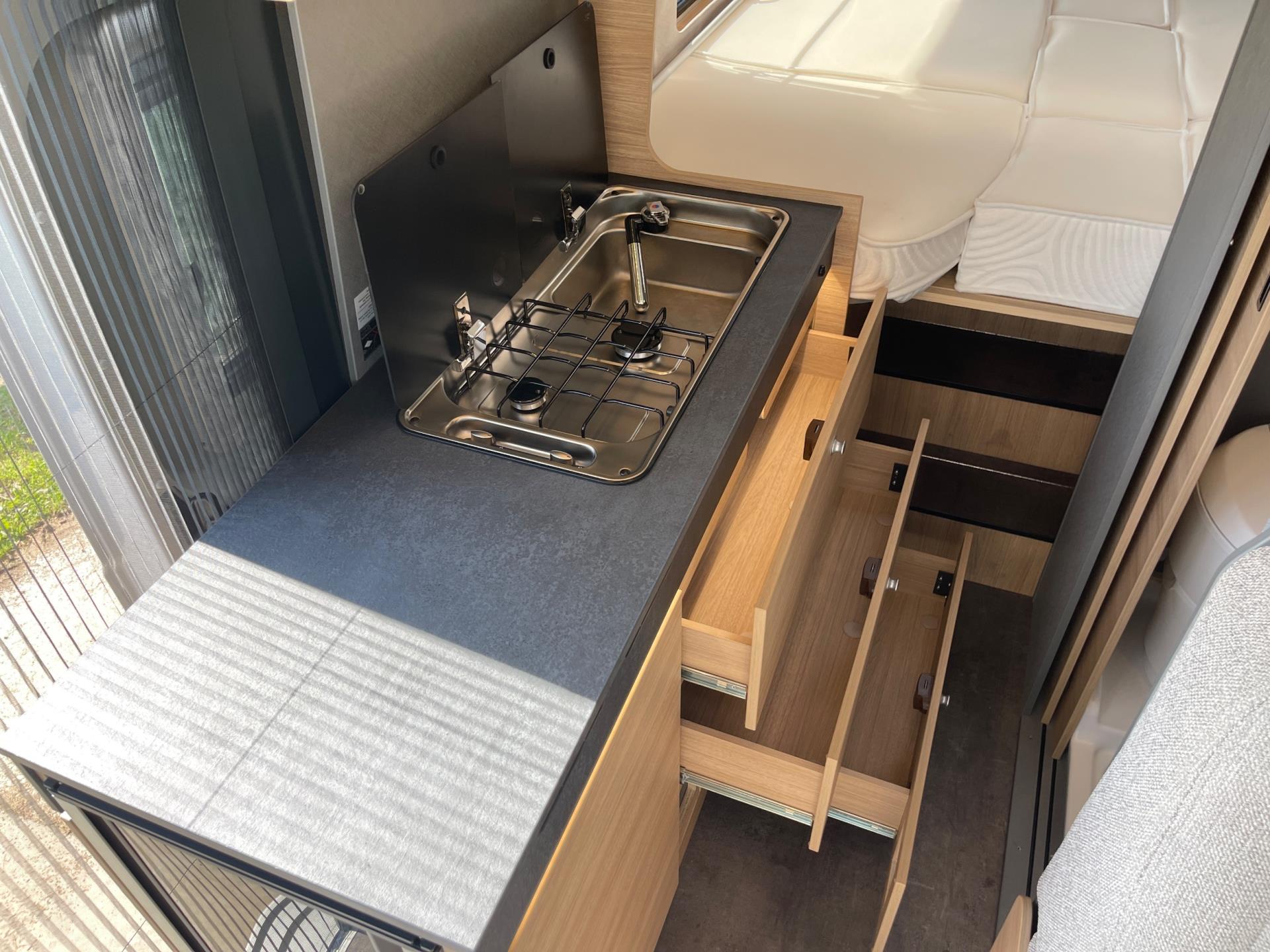 Pössl Trenta 640 Trenta 640 9-Traps Automaat 3x Solar/Omvormer/Zeer Compleet 47514110-9.jpg | Puur Vrijheid