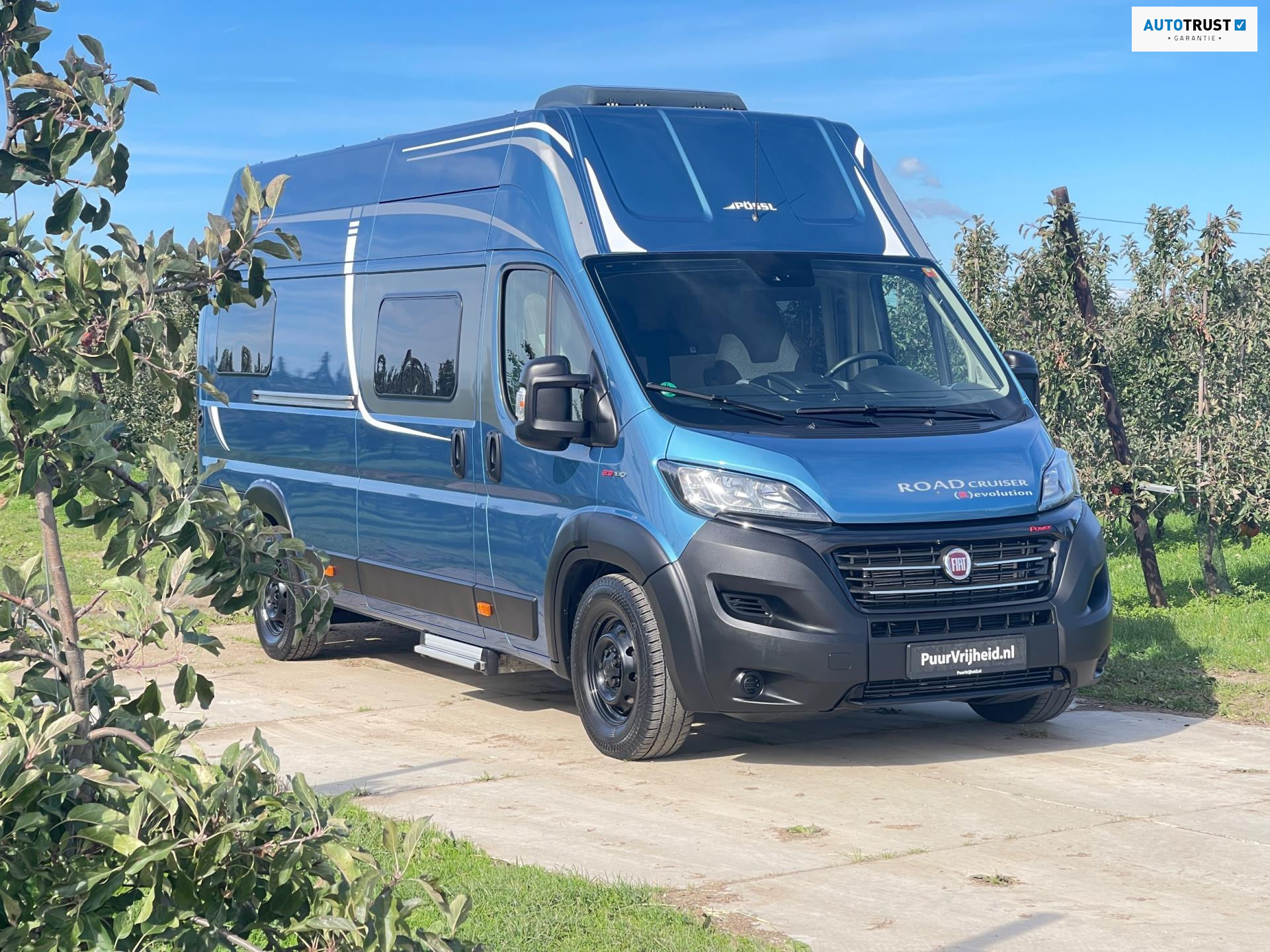 Pössl  Roadcruiser Revolution Elek. Hefbed 9-Traps Automaat 180 PK Unieke Kleur 47614014-0.jpg | Puur Vrijheid