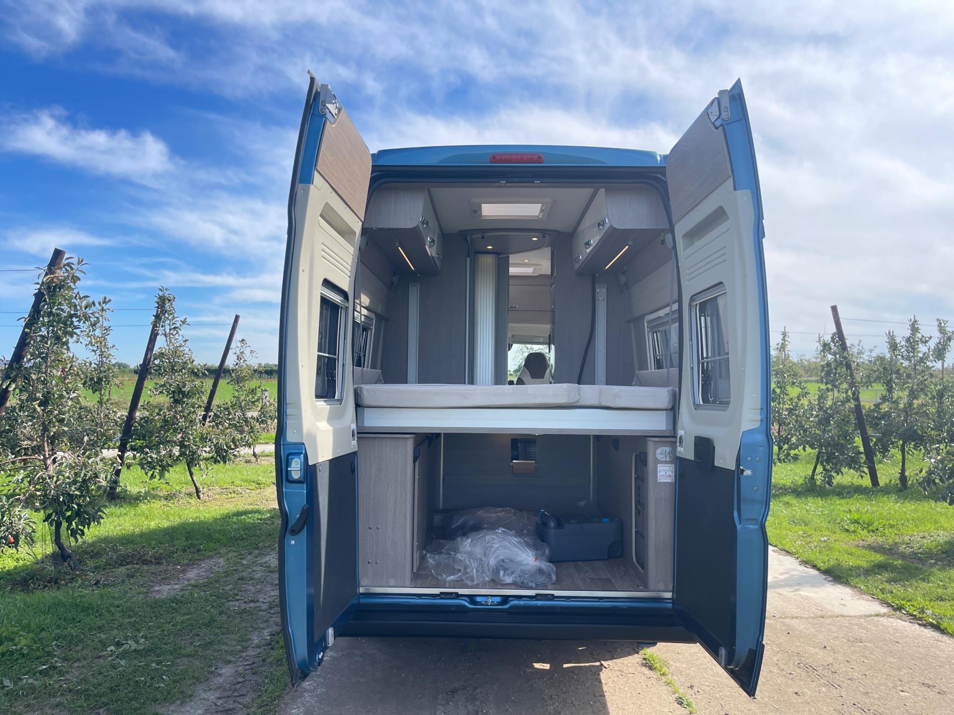 Pössl Roadcruiser Revolution Elek. Hefbed 9-Traps Automaat Roadcruiser Revolution Elek. Hefbed 9-Traps Automaat 180 PK Unieke Kleur 47614014-6.jpg | Puur Vrijheid