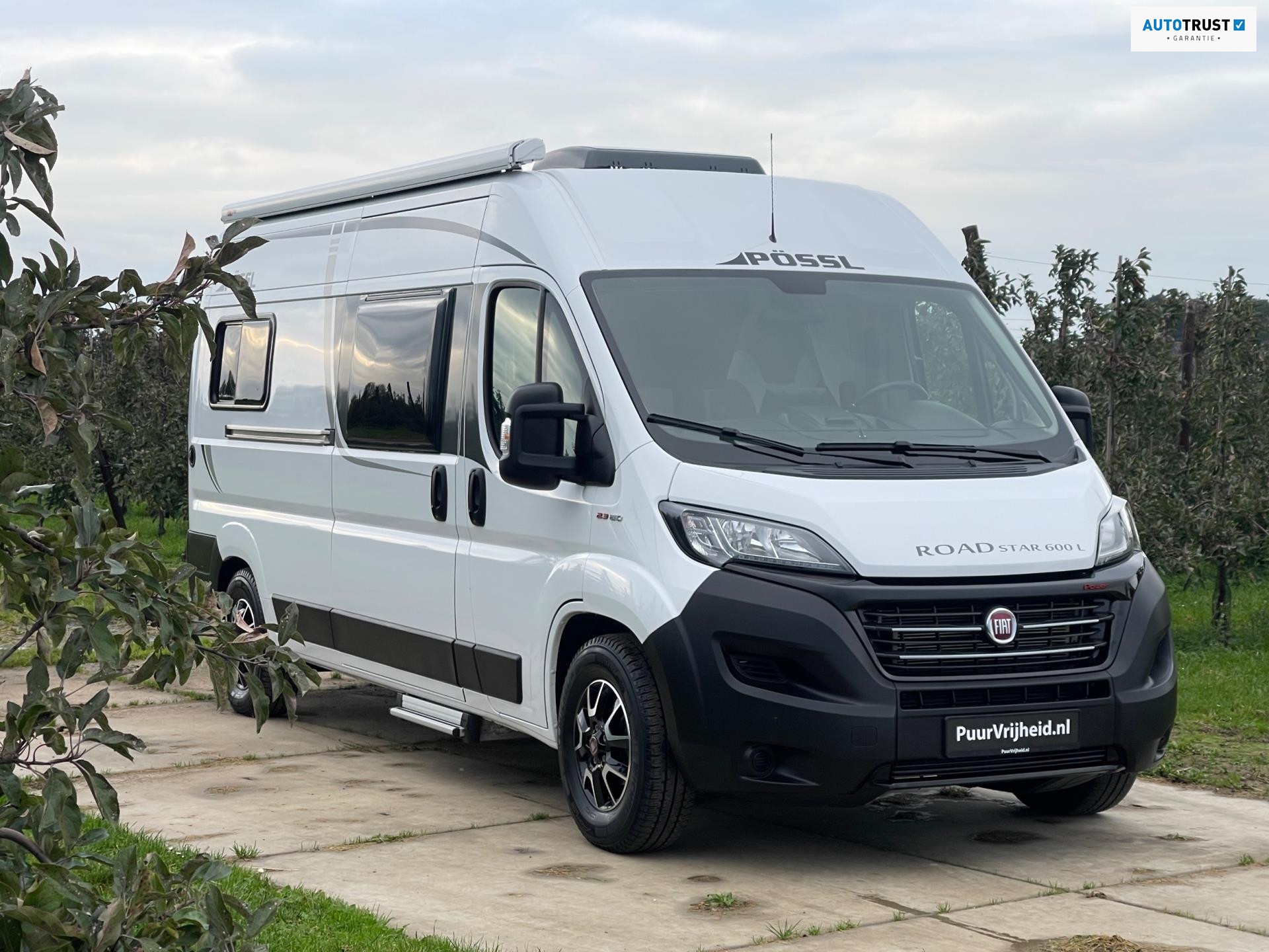 Pössl  Roadstar 600L 9-Traps Automaat Uniek, 6 meter met lengtebedden 47989692-0.jpg | Puur Vrijheid
