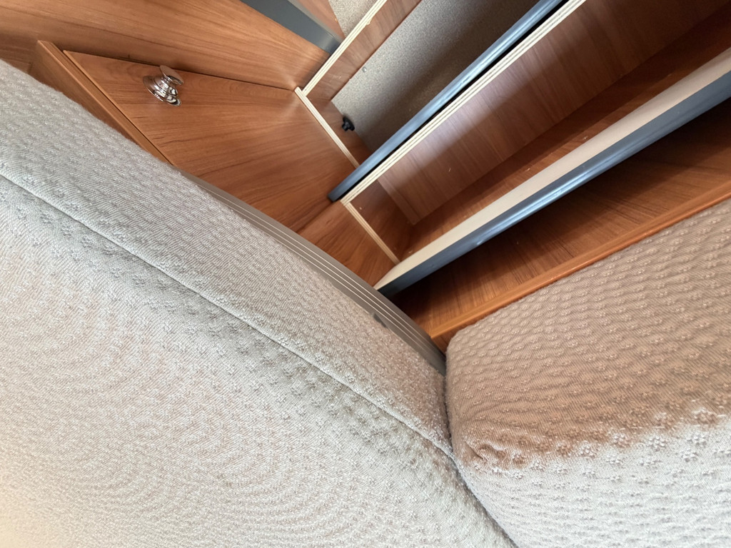 Pössl Summit 640 9-Traps Automaat/2 jaar garantie Summit 640 9-Traps Automaat/2 jaar garantie MAXI/Trekhaak/160 PK 52470237-16.jpg | Puur Vrijheid