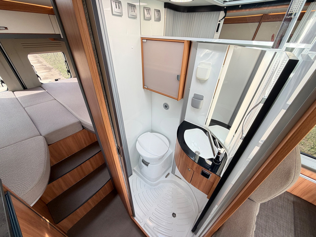 Pössl Summit 640 9-Traps Automaat/2 jaar garantie Summit 640 9-Traps Automaat/2 jaar garantie MAXI/Trekhaak/160 PK 52470237-17.jpg | Puur Vrijheid