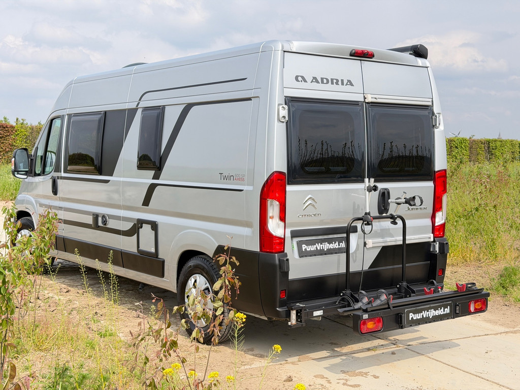 Adria Twin 600 Twin 600 Busbiker/Bearlock/Solar/2jaar garantie 53190032-2.jpg | Puur Vrijheid