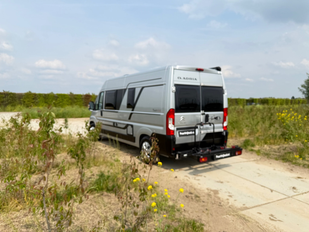 Adria Twin 600 Twin 600 Busbiker/Bearlock/Solar/2jaar garantie 53190032-3.jpg | Puur Vrijheid